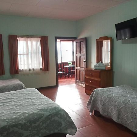 Hotel Las Brumas Cartago Luaran gambar