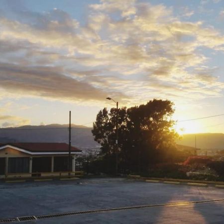 Hotel Las Brumas Cartago Luaran gambar
