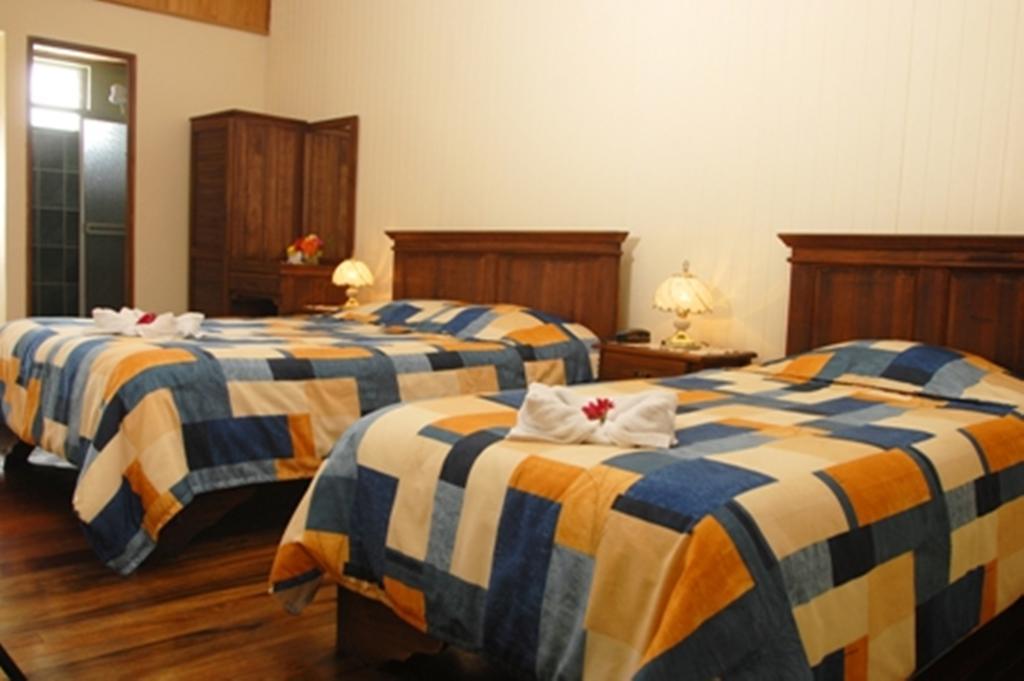 Hotel Las Brumas Cartago Bilik gambar