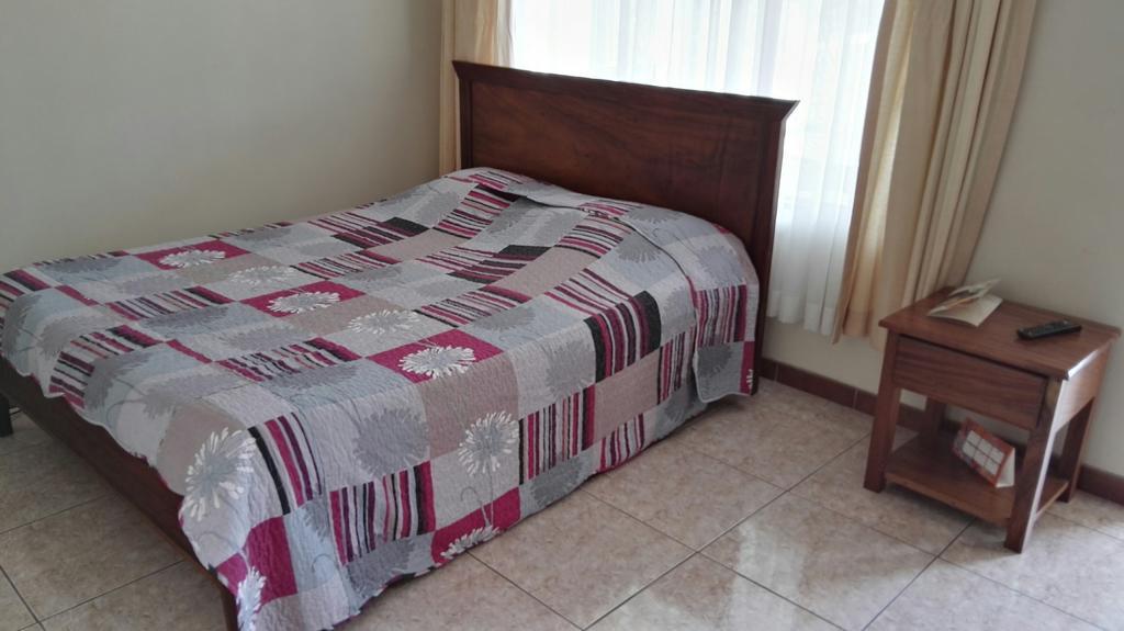 Hotel Las Brumas Cartago Luaran gambar